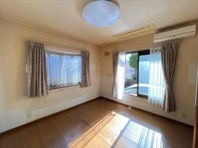 【神奈川県/海老名市国分寺台】海老名市国分寺台1丁目 中古一戸建て 洋室（１階東側）