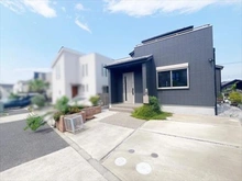 【東京都/稲城市東長沼】稲城市東長沼 中古一戸建て 外観（２０２６年７月撮影）