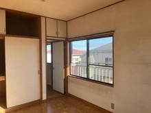 【神奈川県/横浜市港南区日野】横浜市港南区日野8丁目 中古一戸建て ２階南西側洋室