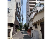 【東京都/新宿区下落合】新宿区下落合3丁目 中古一戸建て 前面道路　２０２６年６月撮影