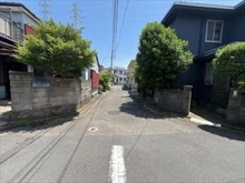 【神奈川県/横浜市戸塚区汲沢】横浜市戸塚区汲沢7丁目 中古一戸建て 北側前面道路（Ｒ８年５月撮影）