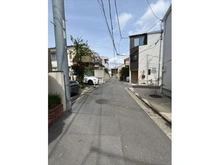 【東京都/世田谷区太子堂】世田谷区太子堂5丁目 中古一戸建て 前面道路（２０２６年４月撮影）