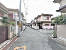 【大阪府/豊中市上野西】豊中市上野西4丁目 中古一戸建て 前面道路（２０２５年１０月撮影）