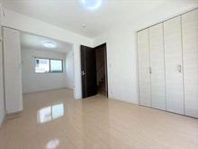 【神奈川県/横浜市磯子区滝頭】横浜市磯子区滝頭2丁目 中古一戸建て １階南東側洋室から北西側洋室