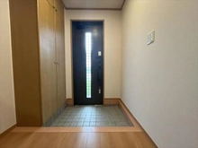 【京都府/長岡京市高台】長岡京市高台4丁目 中古一戸建て 玄関