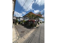 【千葉県/松戸市新松戸】松戸市新松戸1丁目 中古一戸建て エントランス