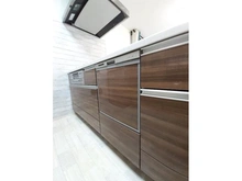 【神奈川県/横浜市保土ケ谷区桜ケ丘】桜ケ丘1丁目一戸建て 食洗器付きのシステムキッチン