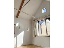 【東京都/品川区戸越】戸越3丁目一戸建て 【事務室】2階に設けられた事務室。書斎や趣味のスペースなど、ライフスタイルに合わせて多目的に活・・・