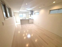 【東京都/新宿区西落合】新宿区西落合3丁目 中古一戸建て 居室・リビング