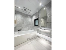 【東京都/新宿区西早稲田】新宿区西早稲田1丁目中古戸建 外観：日々の疲れを癒す高機能浴室