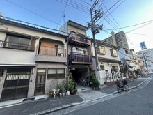 【大阪府/大阪市城東区成育】大阪市城東区成育一丁目　中古戸建 外観