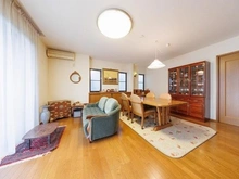 【東京都/府中市小柳町】府中市小柳町5丁目中古戸建 リビングにはＴＥＳ温水床暖房を二面完備しています