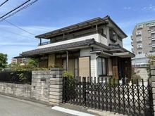【東京都/府中市是政】府中市是政5丁目中古戸建 外観：南道路で明るい住宅