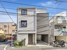 【東京都/文京区千石】文京区千石3丁目中古戸建 外観：角地に所在