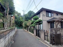 【千葉県/市川市国府台】市川市国府台四丁目　ダイワハウスのSumStock 前面道路含む現地写真