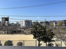 【兵庫県/神戸市灘区上河原通】神戸市灘区上河原通四丁目中古戸建 南西側には都度川公園が望め眺望良好です。