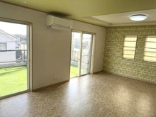 【神奈川県/横浜市鶴見区梶山】梶山2丁目一戸建て 【リビング】※この画像は家具消しの画像処理をしております