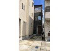 【神奈川県/横浜市鶴見区佃野町】佃野町一戸建て 外観：ウォークインクローゼット等収納豊富な間取り♪