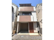 【神奈川県/川崎市幸区小倉】小倉5丁目一戸建て ＜現地写真＞　ビルトインガレージ付きの一戸建て住宅。空室につき、ご希望の日時にご見学いただけま・・・