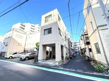 【東京都/台東区浅草】台東区浅草4丁目 中古一戸建て 外観：開口部南側につき陽当り良好