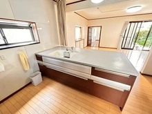【埼玉県/さいたま市見沼区堀崎町】さいたま市見沼区堀崎町中古戸建 オープンキッチン