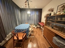 【愛知県/名古屋市天白区梅が丘】名古屋市天白区梅が丘五丁目中古戸建 夜のダイニング。お好みの照明で