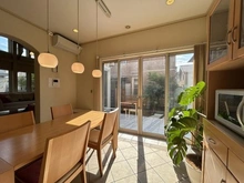 【滋賀県/大津市青山】大津市青山8丁目中古戸建 ダイニングからお庭を眺められます！