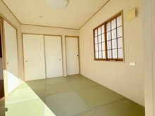 【千葉県/柏市西原】千葉県柏市西原6丁目 一戸建て 日差しが差し込む１階和室