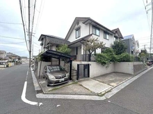 【神奈川県/横浜市南区六ツ川】神奈川県横浜市南区六ツ川2丁目 一戸建て 外観：南西角地となります。