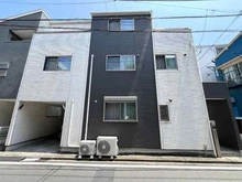 【神奈川県/横浜市中区小港町】神奈川県横浜市中区小港町3丁目 一戸建て 近隣商業地域のため、商業施設や生活施設が身近で利便性良好