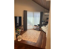 【東京都/世田谷区弦巻】東京都世田谷区弦巻2丁目 一戸建て 陽光差し込む明るいリビング