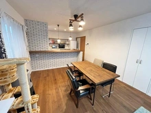 【千葉県/流山市市野谷】流山市市野谷 中古一戸建て 約18.0帖のリビングダイニングキッチン