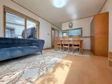 【千葉県/柏市豊四季】柏市豊四季 中古一戸建て 家族の一体感を感じられる広々スペース。丁寧にお住まい