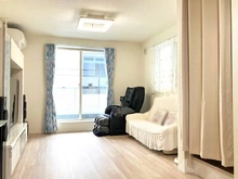 【東京都/板橋区中丸町】板橋区中丸町 中古一戸建て 天井の高い広々リビング