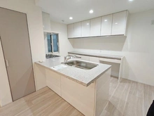 【東京都/板橋区中丸町】板橋区中丸町 中古一戸建て 明るいカウンターキッチン