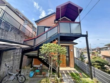 【東京都/町田市本町田】町田市本町田 中古一戸建て 外観：第一種低層住居専用地域につき住環境良好！豊かな緑に恵まれた住環境です。