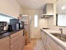 【神奈川県/藤沢市鵠沼海岸】藤沢市鵠沼海岸5丁目 中古一戸建て 子供の動きが確認できるカウンターキッチン