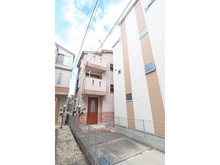 【神奈川県/横浜市港南区日野】横浜市港南区日野5丁目 中古一戸建て 外観：横浜市営地下鉄ブルーライン「港南中央」駅まで平坦徒歩１５分