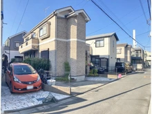 【東京都/杉並区高井戸東】杉並区高井戸東2丁目 中古一戸建て 外観：品の良さを感じさせる外観デザイン。