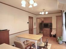 【東京都/杉並区高井戸東】杉並区高井戸東2丁目 中古一戸建て １階LDK。南西側隣地通路部分につき陽当たり良好。