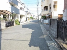 【埼玉県/川口市上青木西】川口市上青木西4丁目 中古一戸建て 前面道路の先の公道　東側方面