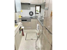 【神奈川県/横浜市戸塚区戸塚町】横浜市戸塚区戸塚町 中古一戸建て 2024年3月にリフォーム済み（床、壁含む）のキッチンです。