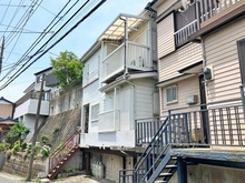 【神奈川県/横浜市港南区上永谷】横浜市港南区上永谷1丁目 中古一戸建て コンビニ・ドラッグストア・病院など徒歩10分圏内！