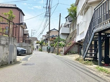 【神奈川県/横浜市港南区上永谷】横浜市港南区上永谷1丁目 中古一戸建て 第一種低層住居専用地域の閑静な住宅街に立地