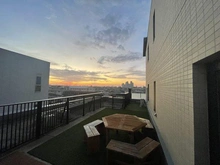 【神奈川県/川崎市高津区下野毛】パークホームズ武蔵新城フィールドレジデンス ルーフバルコニー※家具・備品等は価格に含まれません