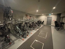 【東京都/新宿区中落合】クレヴィア新宿中落合WEST 駐輪場