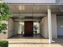 【東京都/府中市住吉町】プラウド府中中河原 エントランス