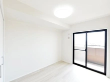 【兵庫県/神戸市灘区水道筋】ライオンズマンション王子公園ヴィアーレ 洋室約５帖