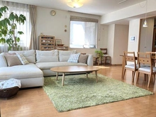 【大阪府/枚方市枚方上之町】枚方ガーデンアイランズB棟 リビングダイニング※家具・備品等は価格に含まれません