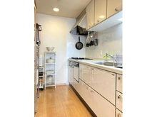 【大阪府/枚方市枚方上之町】枚方ガーデンアイランズB棟 キッチン※家具・備品等は価格に含まれません